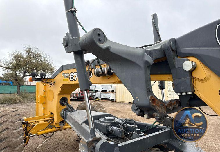 2015 John Deere 872GP motor grader
