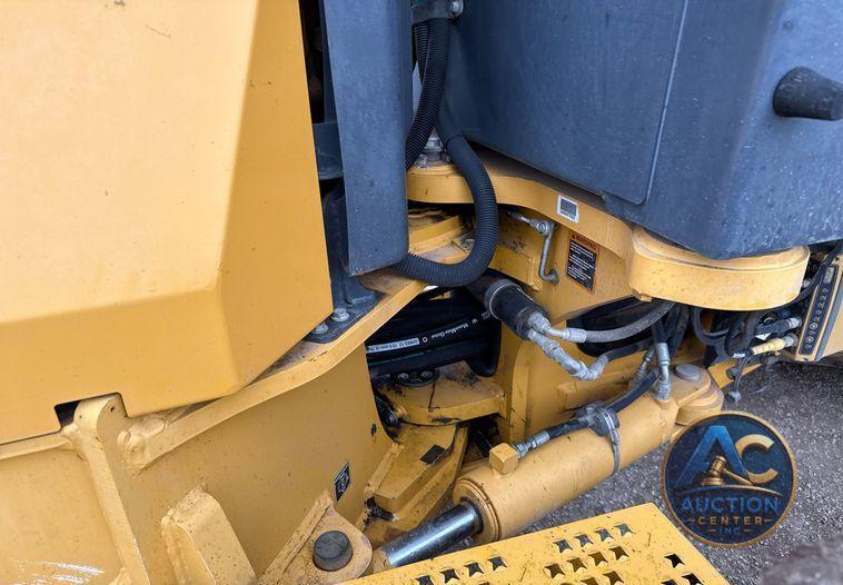 2015 John Deere 872GP motor grader