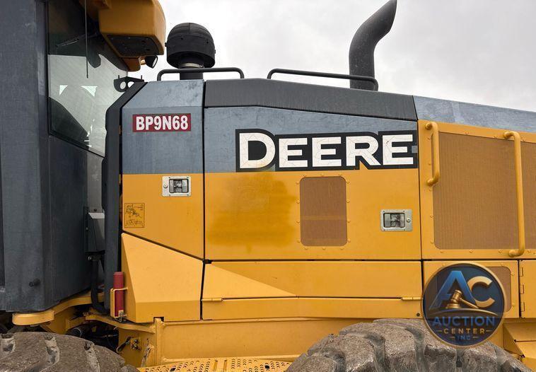 2015 John Deere 872GP motor grader