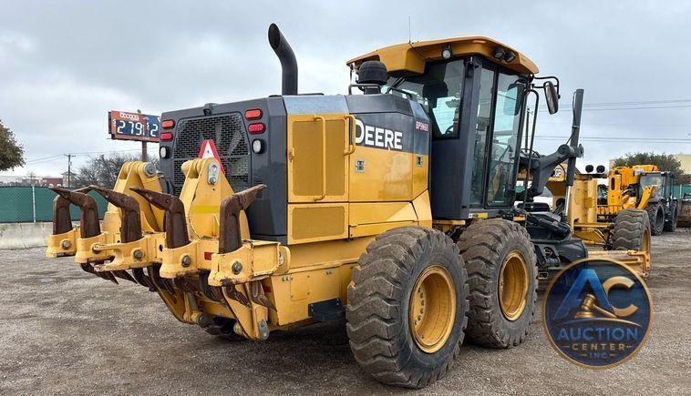 2015 John Deere 872GP motor grader
