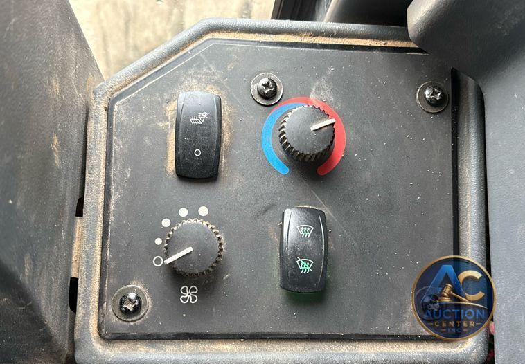 2015 John Deere 872GP motor grader