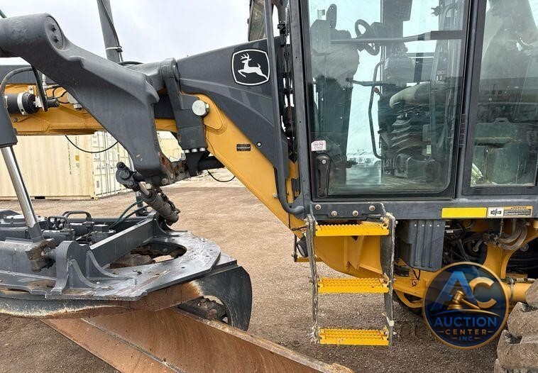 2015 John Deere 872GP motor grader