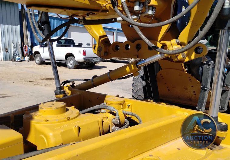 2017 Caterpillar 140M3  motor grader