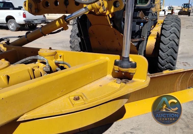 2017 Caterpillar 140M3  motor grader
