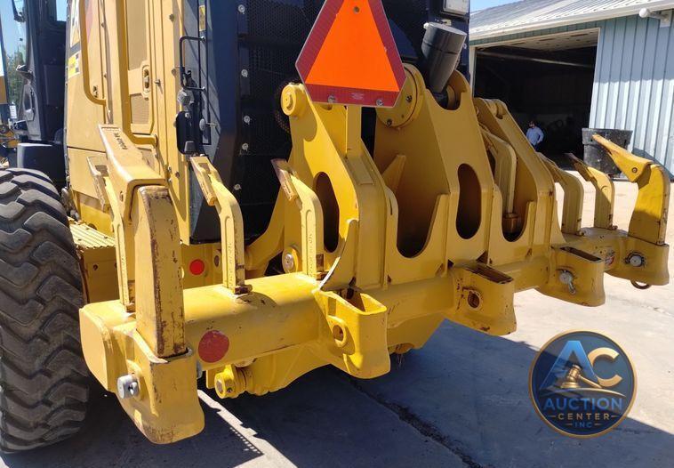 2017 Caterpillar 140M3  motor grader