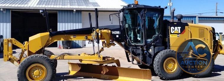 2017 Caterpillar 140M3  motor grader