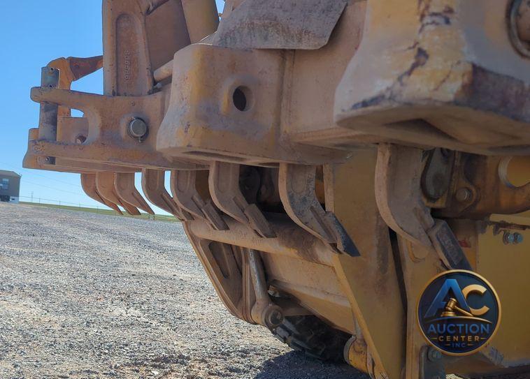 2012 John Deere 772GP  motor grader