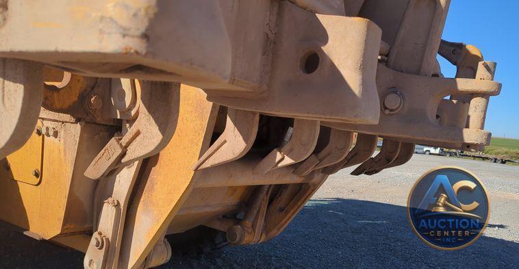 2012 John Deere 772GP  motor grader