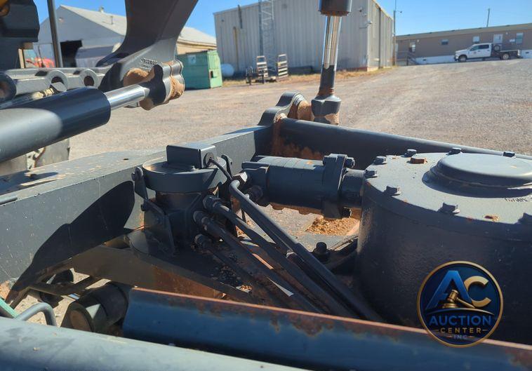 2012 John Deere 772GP  motor grader