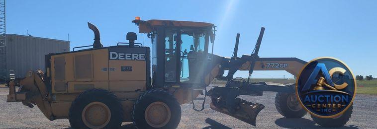 2012 John Deere 772GP  motor grader