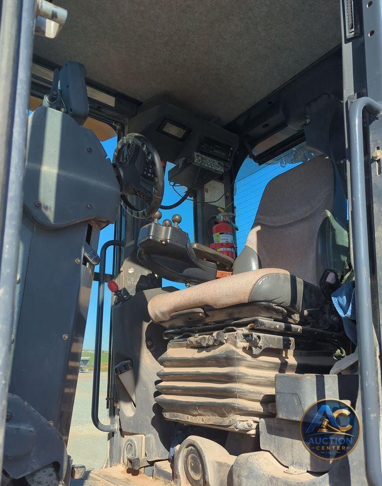 2012 John Deere 772GP  motor grader