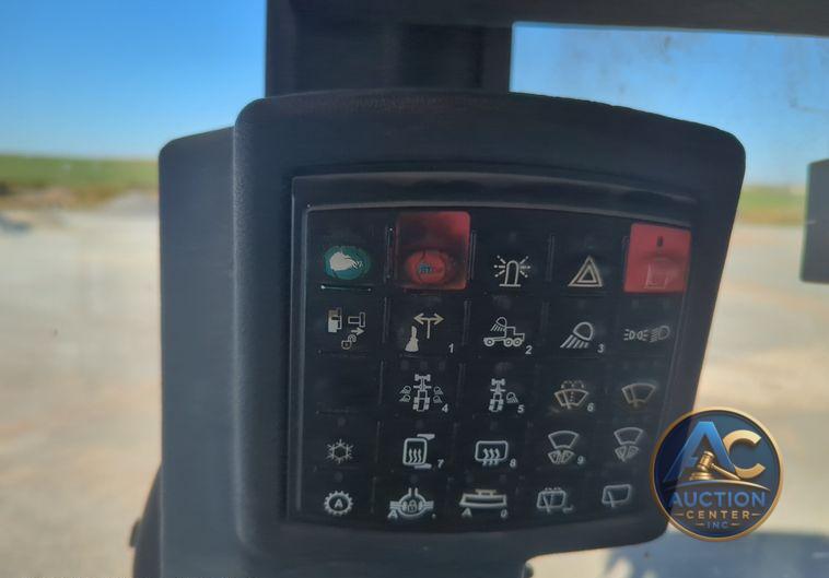 2012 John Deere 772GP  motor grader