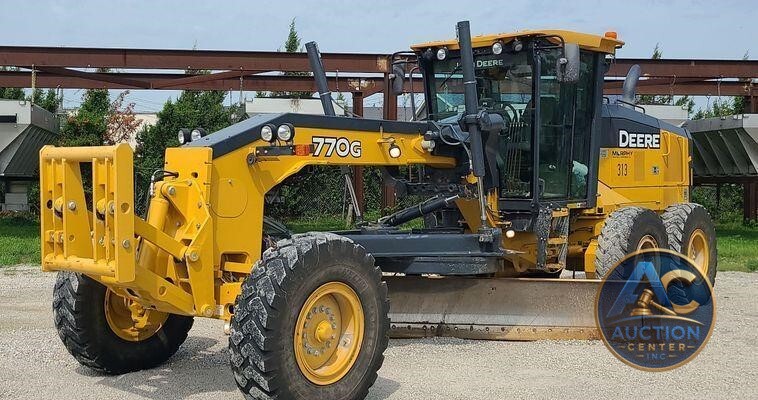 2016 John Deere 770G  motor grader
