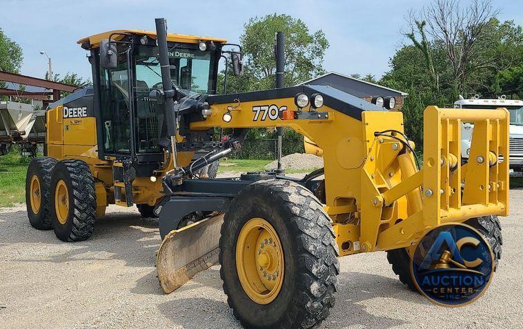 2016 John Deere 770G  motor grader