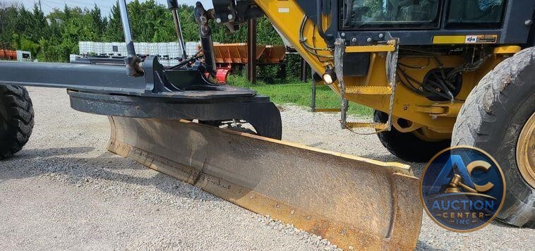 2016 John Deere 770G  motor grader