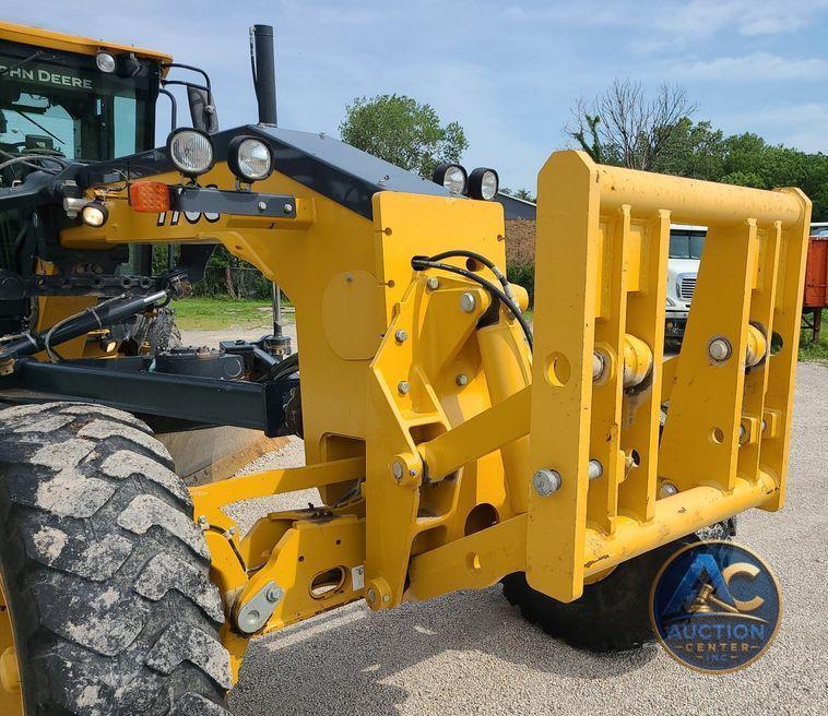 2016 John Deere 770G  motor grader