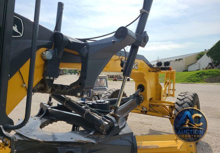 2016 John Deere 770G  motor grader