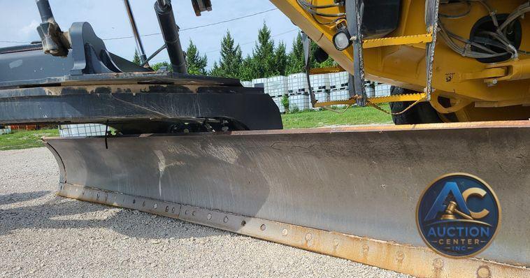 2016 John Deere 770G  motor grader