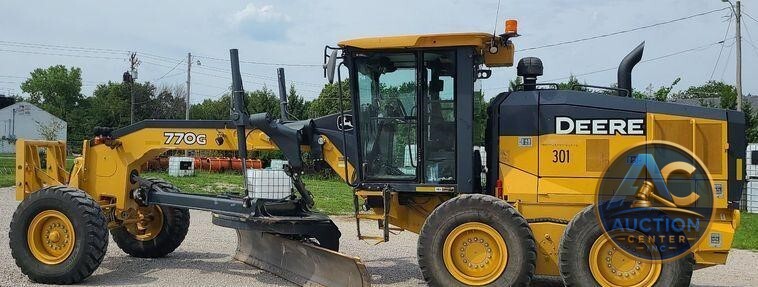 2016 John Deere 770G  motor grader