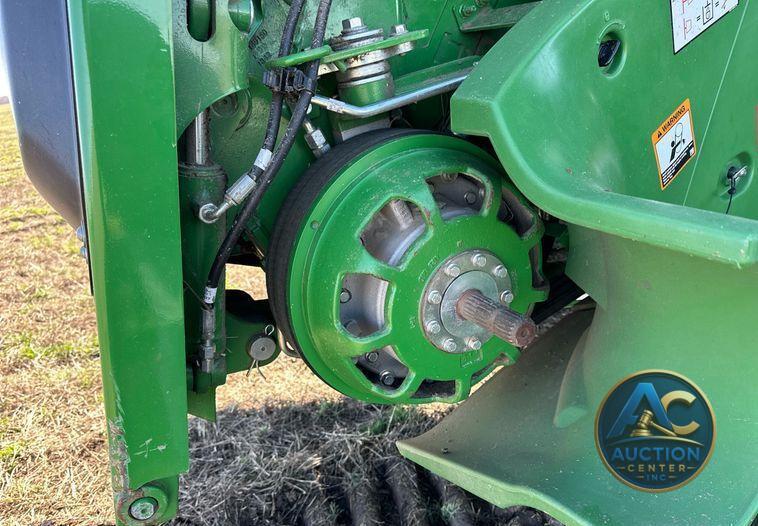 2022 John Deere X9 1100 Signature Edition RWA combine