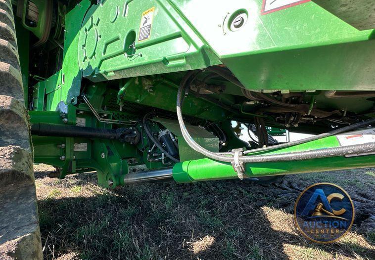 2022 John Deere X9 1100 Signature Edition RWA combine