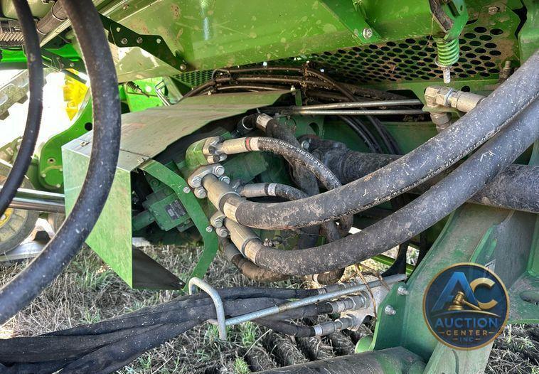 2022 John Deere X9 1100 Signature Edition RWA combine