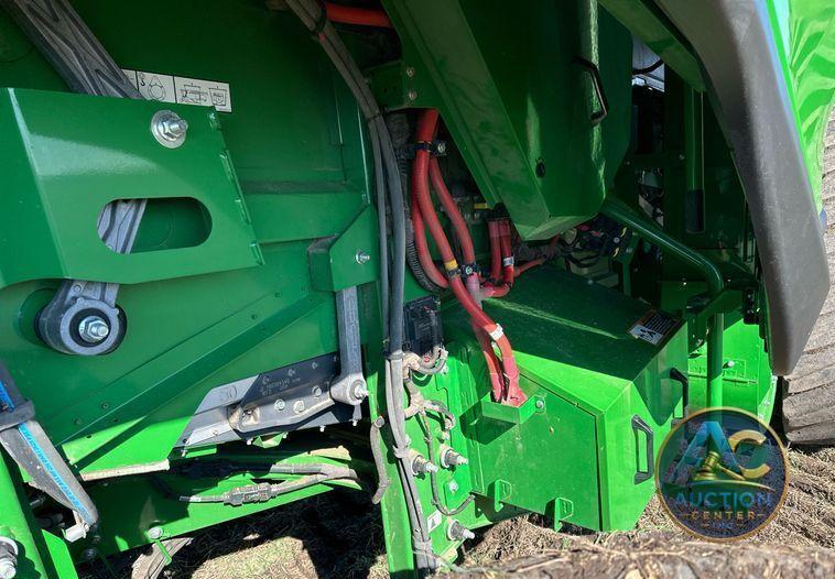 2022 John Deere X9 1100 Signature Edition RWA combine