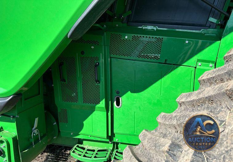 2022 John Deere X9 1100 Signature Edition RWA combine