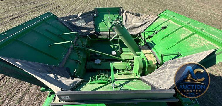 2022 John Deere X9 1100 Signature Edition RWA combine
