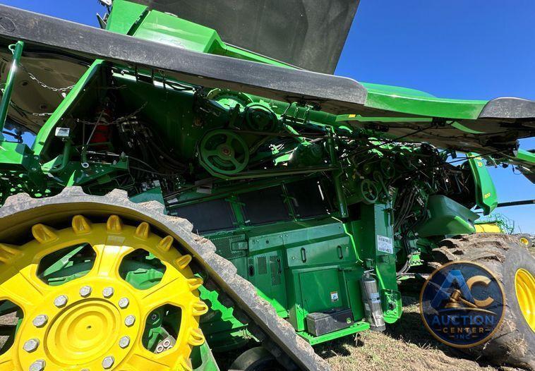 2022 John Deere X9 1100 Signature Edition RWA combine