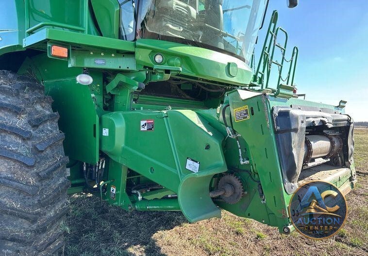 2018 John Deere S790 combine