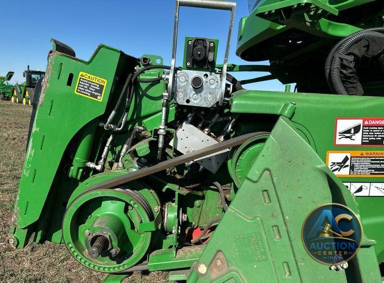 2018 John Deere S790 combine