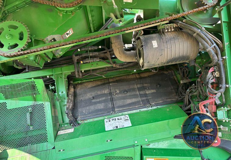 2018 John Deere S790 combine