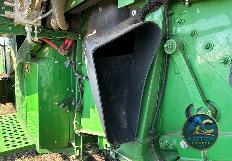 2018 John Deere S790 combine