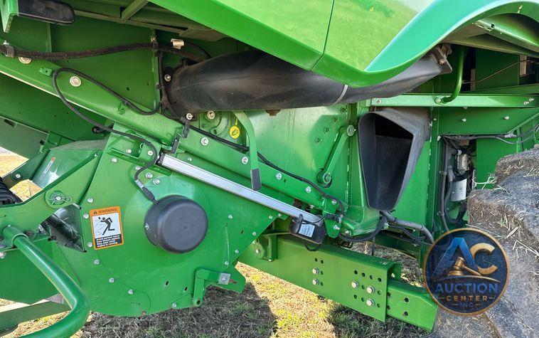 2018 John Deere S790 combine