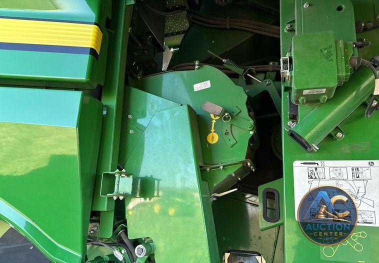 2018 John Deere S790 combine