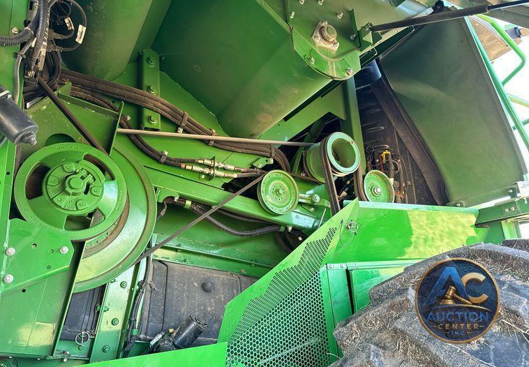 2018 John Deere S790 combine
