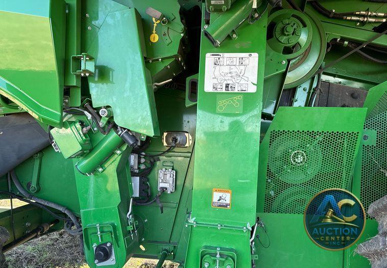 2018 John Deere S790 combine