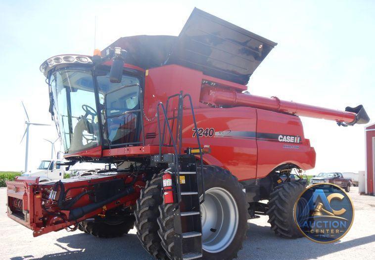 2016 Case IH 7240 AFS combine