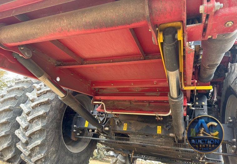 2017 Case IH Axial-Flow 7240  combine