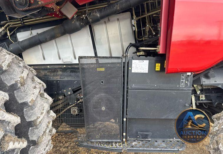 2017 Case IH Axial-Flow 7240  combine