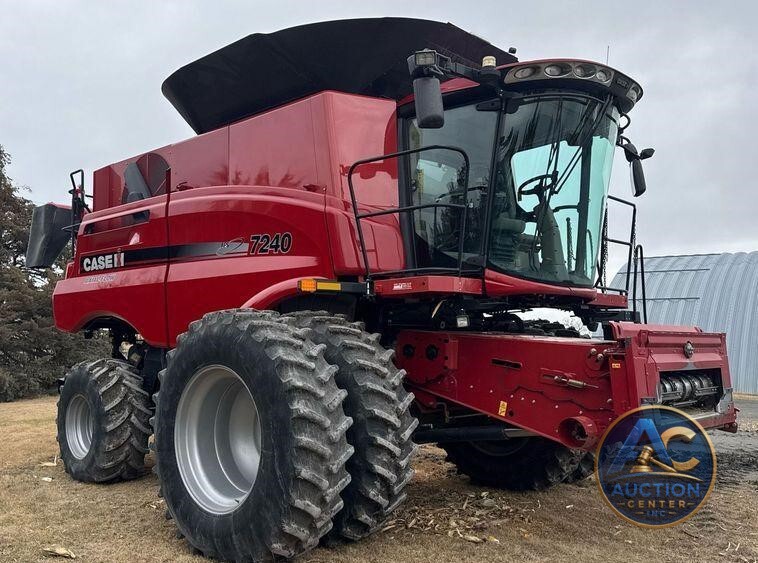 2017 Case IH Axial-Flow 7240  combine