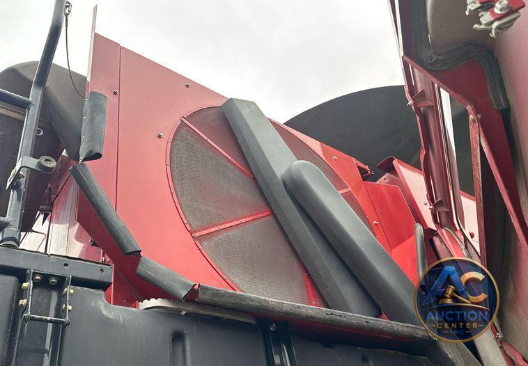 2017 Case IH Axial-Flow 7240  combine