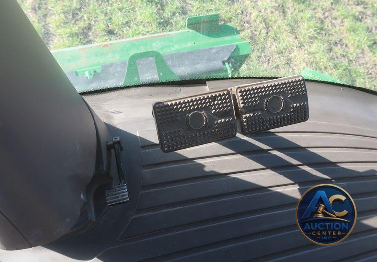 2016 John Deere S670 STS  combine