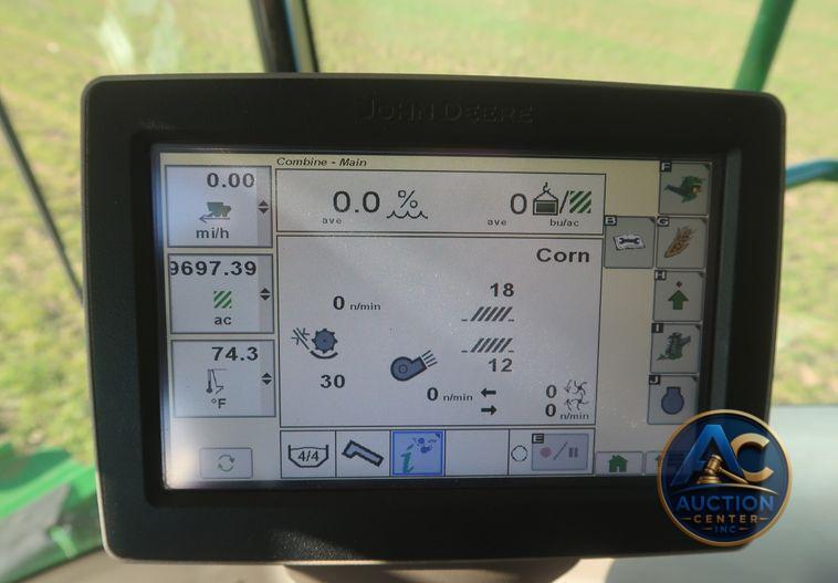 2016 John Deere S670 STS  combine