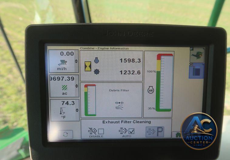 2016 John Deere S670 STS  combine