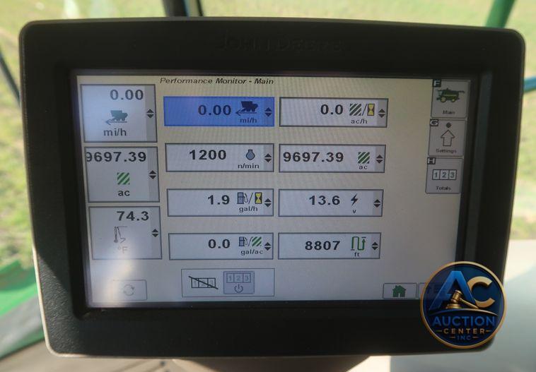 2016 John Deere S670 STS  combine