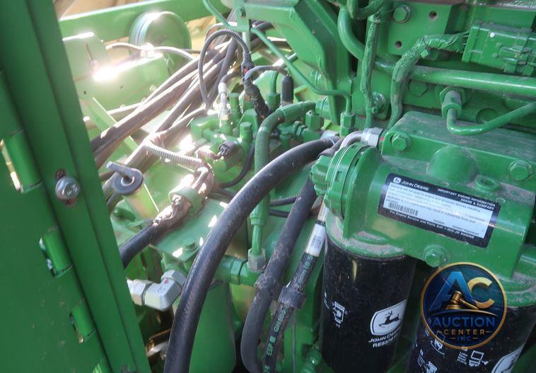 2016 John Deere S670 STS  combine