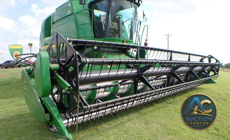 2004 John Deere 9560  combine