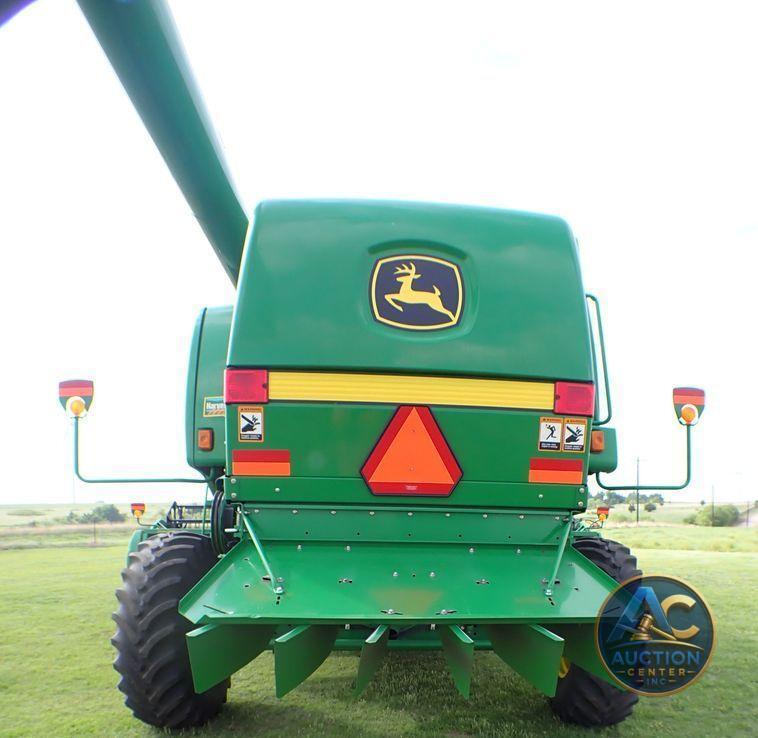 2004 John Deere 9560  combine